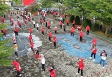 Gelorakan Hidup Sehat, Ketua YJI Lamsel Senam Bersama dengan Masyarakat