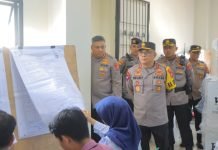 Kapolda Lampung Monitoring Rapat Pleno Rekapitulasi Suara di PPK Teluk Betung Selatan