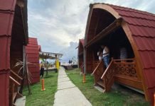 Indahnya Saat Melihat Sunset dan Sunrise di La Surf Bungalow Krui