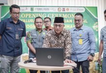 Program Bantu Umak Dicairkan, Pj. Bupati Apriyadi Bikin Emak-emak Sumringah Saat Bulan Puasa