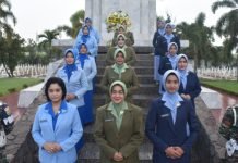 Peringati HUT Persit Kartika Chandra Kirana dan Dharma Pertiwi, Ny. Ratna Iwan Ma’ruf Zainudin Pimpin Ziarah ke Makam Pahlawan