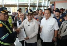Gubernur Arinal Dampingi Menhub dan Menko PMK Tinjau Arus Balik di Pelabuhan Bakauheni