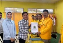 Muchendi Ambil Formulir Pendaftaran Bakal Calon Bupati di Partai Golkar OKI