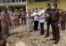 Polda Sumsel Musnahkan Ratusan Kilogram Mie Kuning Berformalin