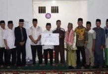 Safari Ramadhan di Desa Mangku Negara, Wabup Soemarjono Berikan Bantuan