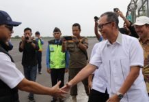 Plh. Gubernur Lampung Dampingi Mendag Pantau Pasokan Bahan Pokok di Pasar Natar