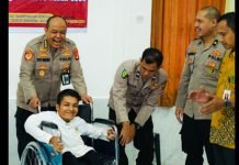 Tim Dokter RS Bhayangkara Polda Sumsel Beri Layanan Kesehatan Ratusan Penyandang Disabilitas