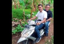 Dibonceng Naik Motor, Nanang Ermanto Tembus Lokasi Bedah Rumah yang Sulit Terjangkau