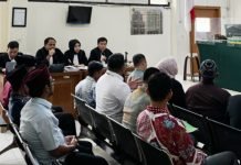 Terjerat Kasus Dugaan Korupsi Honor Imam Masjid di Lempuing Jaya, Latu Unra Kembali Jalani Persidangan