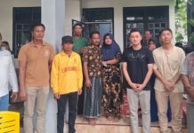 Kadis Pariwisata Lamsel dan Rio By The Beach Kunjungi Keluarga Korban Tenggelam di Tulang Bawang