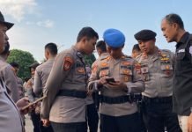 Antisipasi Aplikasi Judi Online, Propam Polresta Bandar Lampung Cek HP Anggota