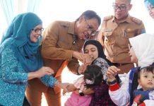 Vaksin Polio di OKI Sasar Ratusan Ribu Anak