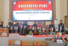 Polda Lampung Berhasil Ungkap Peredaran Oli Palsu Merek Astra