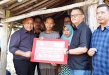 Nanang Ermanto Serahkan Bedah Rumah CSR Bank Lampung di Desa Palembapang