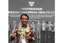 Cover 97% Warga Lewat JKN-KIS, Pj. Bupati OKI Diganjar UHC Award