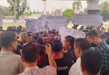 Tanah Rakyat ‘Dikuasai’ Perusahaan, Ratusan Warga Desa Darat Sambangi Pemkab OKI