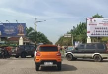 Antrean Panjang dan Kurangnya Air Bersih Warnai Acara Pelantikan Anggota DPRD OI