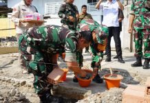 Dandim 0402/OKI Letakan Batu Pertama Program RTLH di Kayuagung