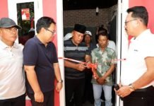 Nanang Ermanto Salurkan Bantuan Bedah Rumah Untuk 10 Warga Kecamatan Katibung