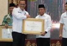 Dukung Percepatan Penurunan Stunting, Bupati PALI Diganjar Penghargaan dari BKKBN