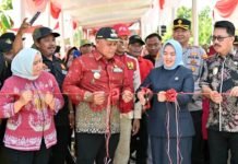 Nanang Ermanto Resmikan Jalan Kabupaten Ruas Tegineneng – Relung Jaya