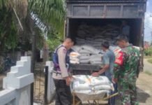 Polsek Talang Ubi Kawal Pendistribusian Beras Cadangan Pangan Pemerintah