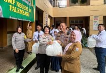 Momentum Awal Tahun, Polda Sumsel Bagikan Makanan Bergizi untuk Pelajar