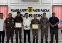 Kejari OKI Terima Penghargaan Pin Emas dari Kementerian ATR/BPN