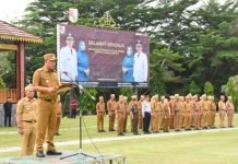 Wabup Nadirsyah Pimpin Apel Perdana, Tegaskan Disiplin dan Kerja Sama ASN untuk Membangun Tubaba