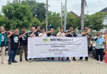 Pastikan SPKLU Siap Jelang Ramadhan, PLN dan Komunitas Kosmik Lampung Adakan Sunmori Motor Listrik