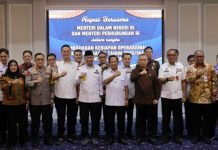 Menhub dan Mendagri Tinjau Kesiapan Angkutan Lebaran di Lampung