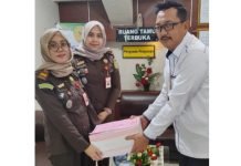 Kejari OKI Limpahkan Berkas Dugaan Korupsi Dana Hibah Panwaslu ke PN Palembang