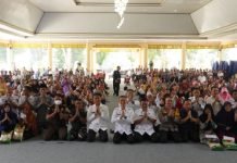 Lewat Program Bismilah, Bupati OKI Salurkan Ribuan Paket Beras ke Warga Kurang Mampu