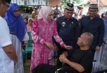 Safari Ramadan di Kota Metro, Ketua TP PKK Provinsi Lampung Serahkan Bantuan Sosial