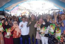 Pemkab OKI Hadirkan Pasar Murah, Telur dan Minyak Goreng Diserbu Warga