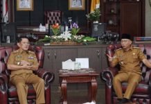 Hari Pertama Masuk Kantor, Gubernur Rahmat Mirzani Disambut Jajaran Pejabat Pemprov Lampung