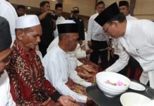 Bupati Tapsel Tepung Tawari 174 Calon Jamaah Haji