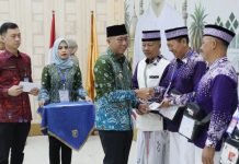 Gubernur Mirza Berikan Uang Saku Rp 1 Juta untuk Setiap Jamaah Haji Lampung