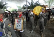 Tokoh Lampung Bachtiar Basri Dimakamkan, Gubernur Pimpin Upacara Penghormatan Terakhir