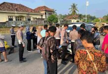 Razia Gabungan Sat Lantas Polres Tubaba, Tindak Pelanggaran dan Sosialisasi Pajak Kendaraan