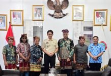 Bupati Egi Dukung Penobatan Adat Raden Imba, Dorong Kuripan Jadi Desa Budaya