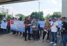 Jakor Gelar Demo, Desak Kejati Sumsel Usut Kekayaan Oknum Kades Bukit Batu dan Potongan Dana Plasma