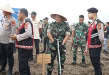 Dandim 0402/OKI-OI Hadiri Penanaman Jagung Serentak Kuartal III dan Penanaman di Lahan Perhutanan Sosial