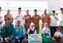 Baznas Muba Salurkan Beasiswa untuk Ratusan Siswa di Sekayu