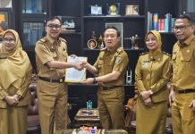 Gubernur Lampung Aktifkan Kembali Dr. Agus Nompitu Sebagai Kadisnaker