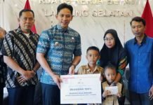 Bupati Egi Wujudkan Janji: Beasiswa dan Tabungan Pendidikan untuk Raihan, Pahlawan Cilik Rajabasa