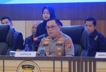 Polda Lampung Musnahkan 50 Senjata Api Ilegal Hasil Operasi Sikat Krakatau 2025