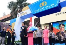 Kapolda Sumsel Hadiri Acara Purna Tugas Komjen Pol (Purn) Ahmad Dofiri dan Awal Tugas Wakapolri Komjen Pol Dedi Prasetyo