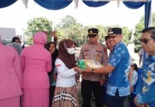 Polres OKI Gelar Gerakan Pangan Murah di Tanjung Lubuk, 2 Ton Beras Ludes Terjual