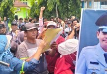 Aksi Damai Warnai Sidang Ibrahim di PN Kayuagung, Warga Tuntut Kades Pematang Panggang Dibebaskan